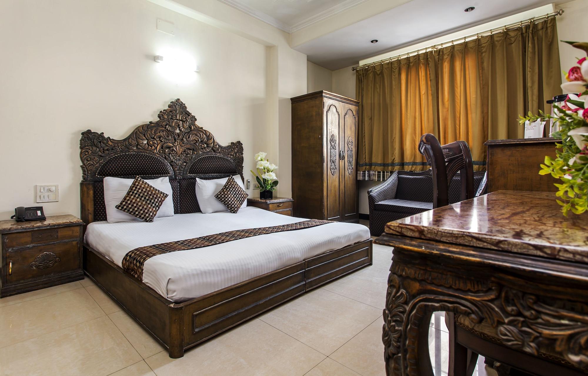 Hotel Sunstar Residency Delhi  Exterior photo